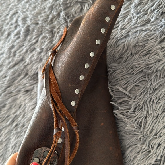 Women's Leather Crossbody - Picture 7 of 13